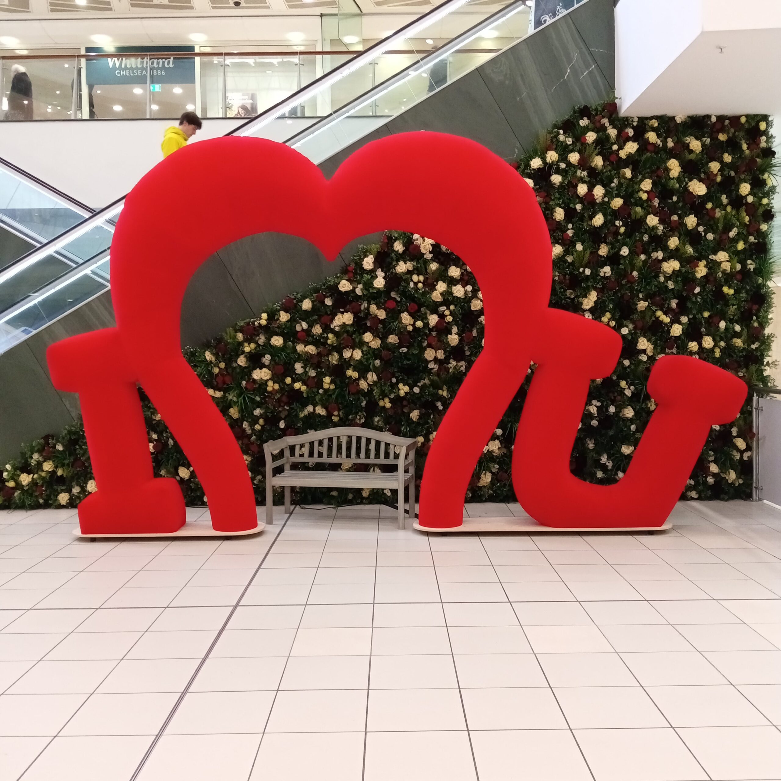 'I Love You' Arch at Buchanan Galleries